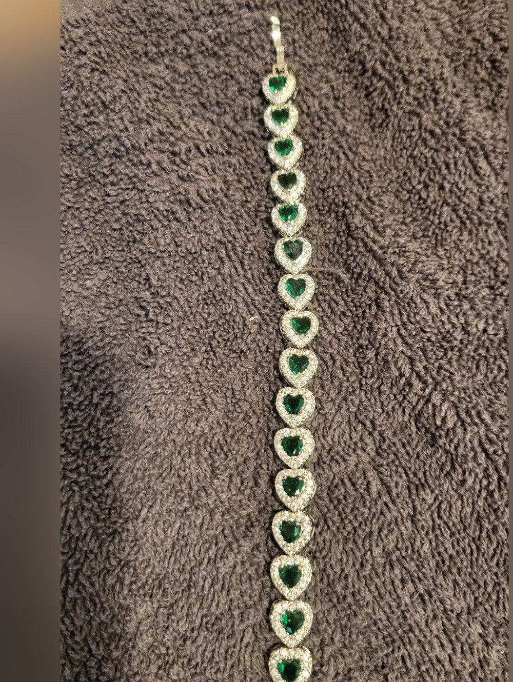 Emerald Heart Tennis Bracelet - Green Crystal Hearts 7.5inches